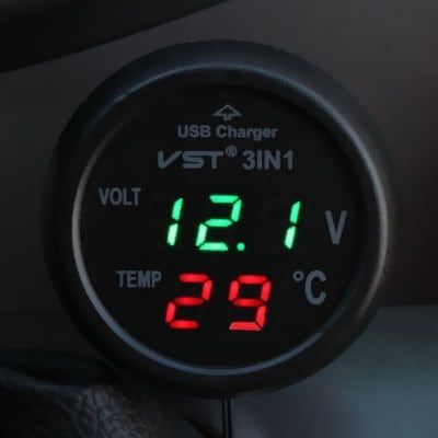 voltmeter do auta