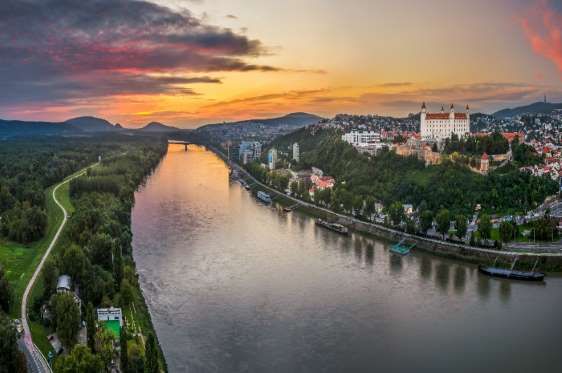 Plavba loďou Bratislava